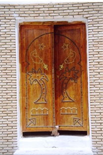 Porte en bois sculpté de Nefta (Tunisie)