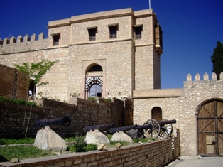 Le Fort Ottoman domine la ville et ses alentours