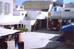 Place du Souk à Hammamet intra-muros 