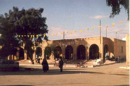 Images Place du Souk Tunisie